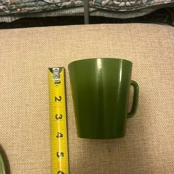 Vintage set of camping plates, cups & utensils by Basket Ville - Picture 8 of 8